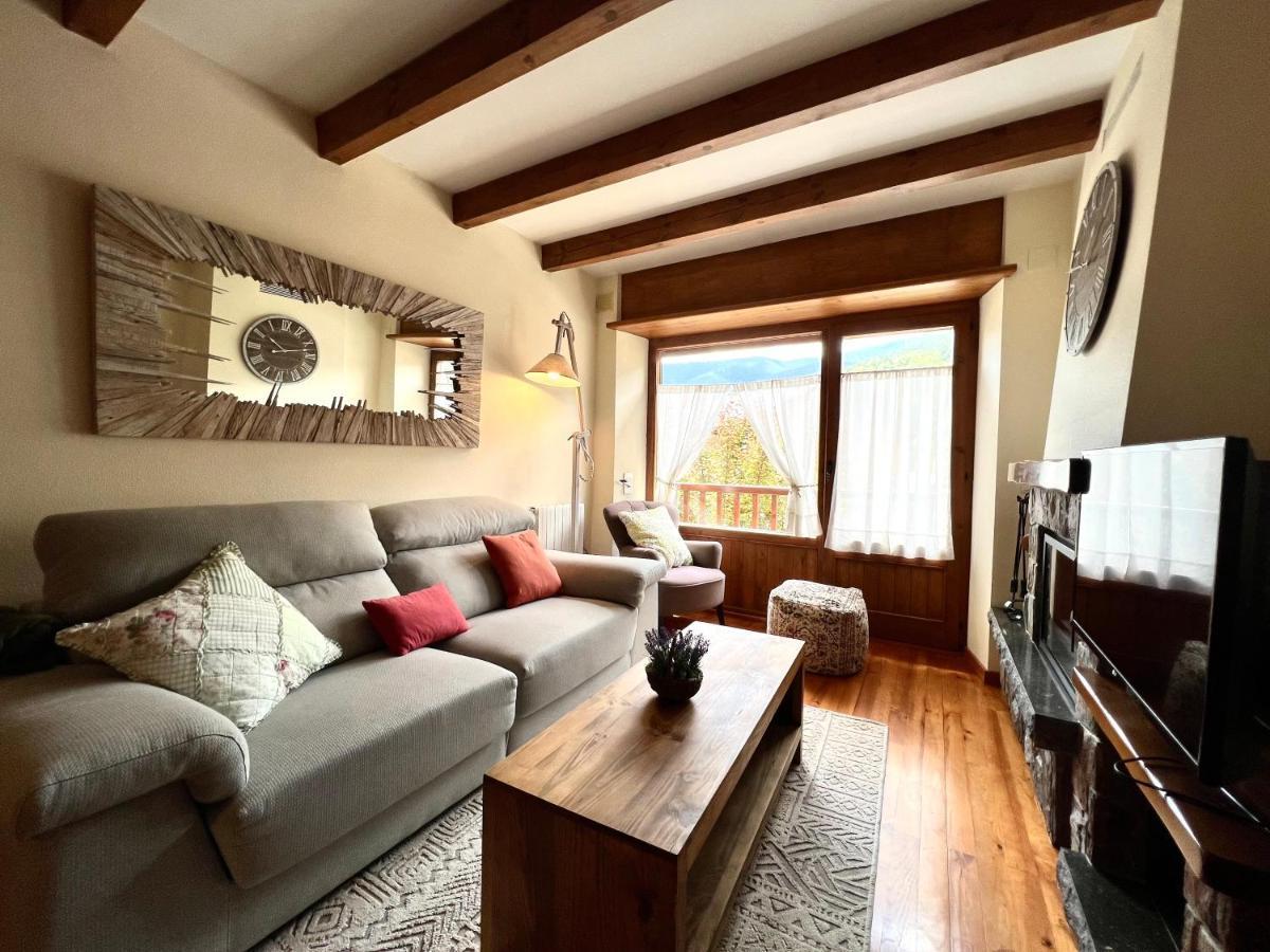 Apartament Deluxe Espot - L'Amfitriona エクステリア 写真