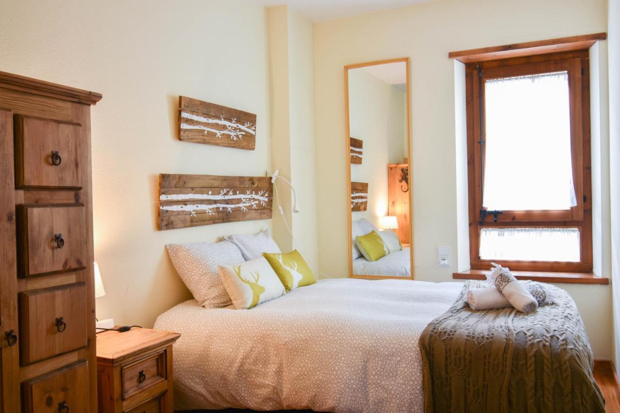 Apartament Deluxe Espot - L'Amfitriona エクステリア 写真