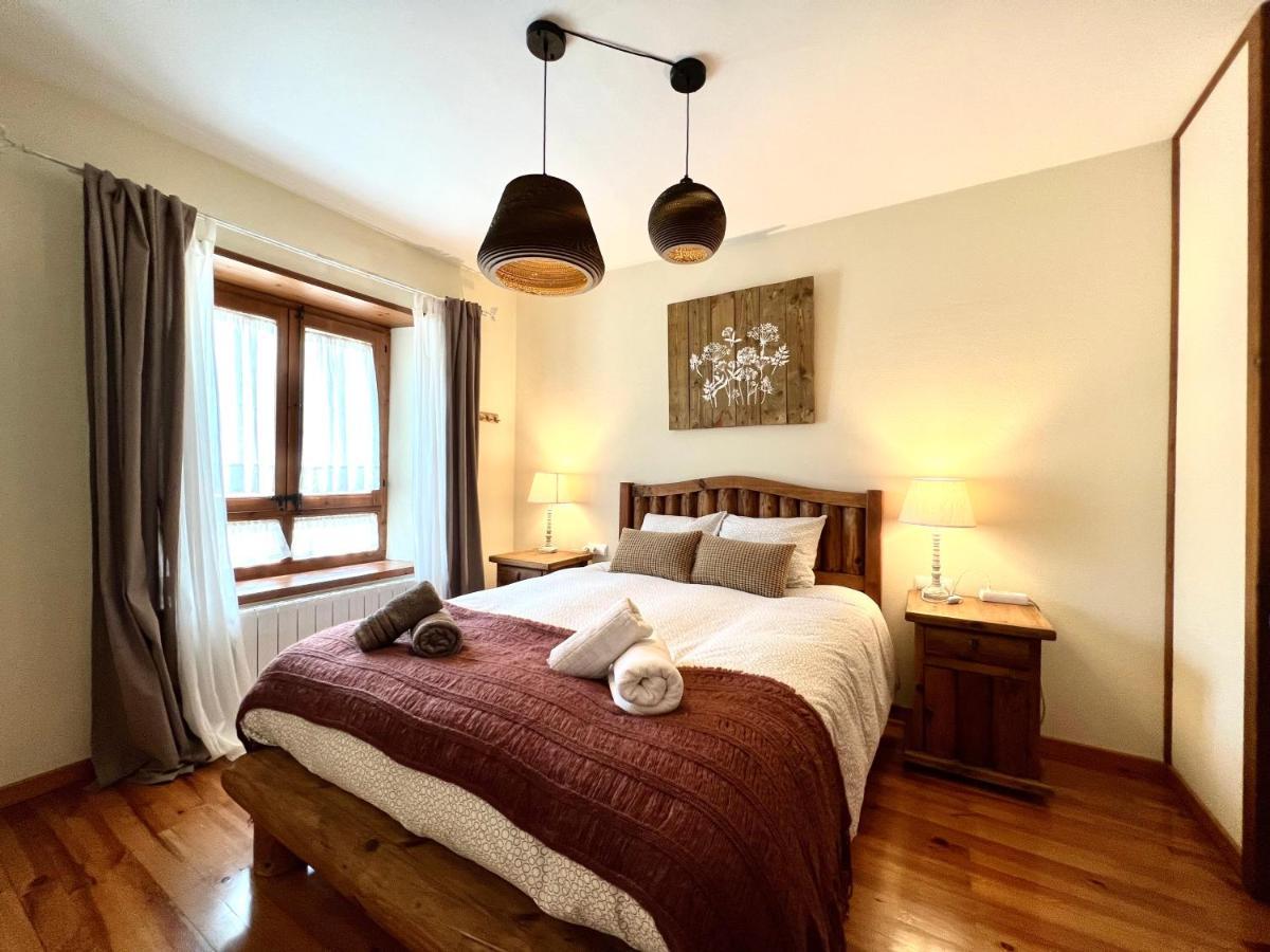 Apartament Deluxe Espot - L'Amfitriona エクステリア 写真