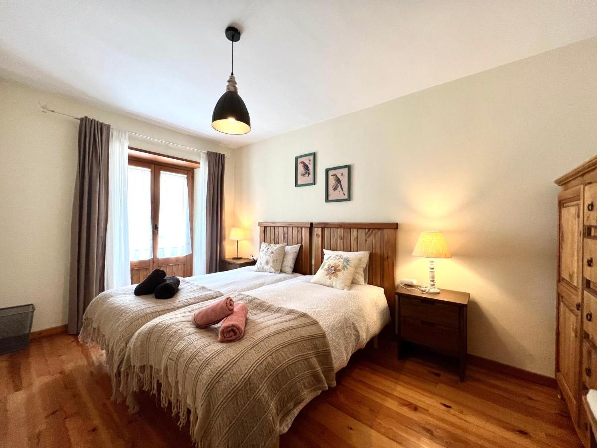 Apartament Deluxe Espot - L'Amfitriona エクステリア 写真